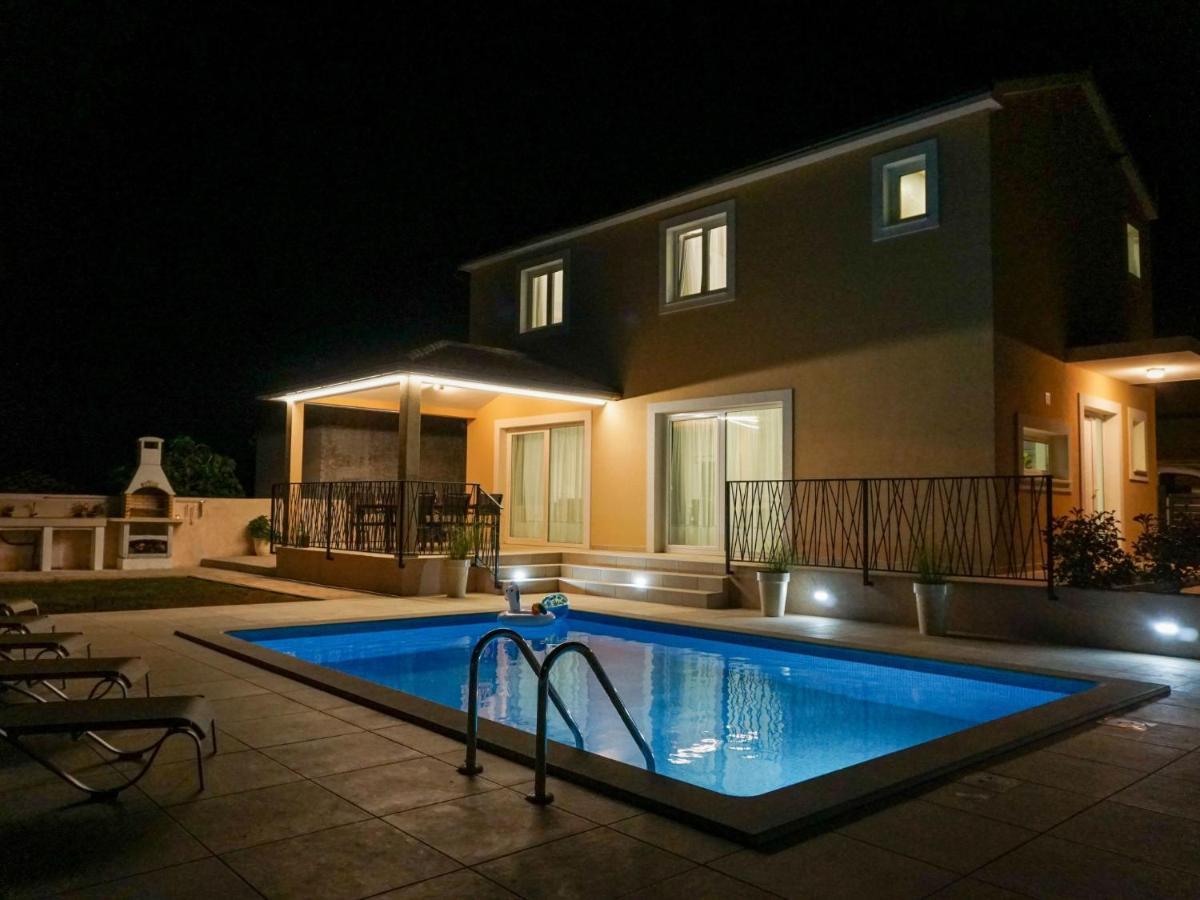 Holiday Home Villa Dora By Interhome PUY Exterior foto